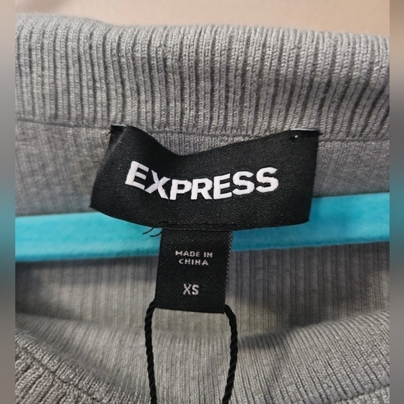 NWT Express Cropped Bandeu Top Women's Size XS - Picture 3 of 4